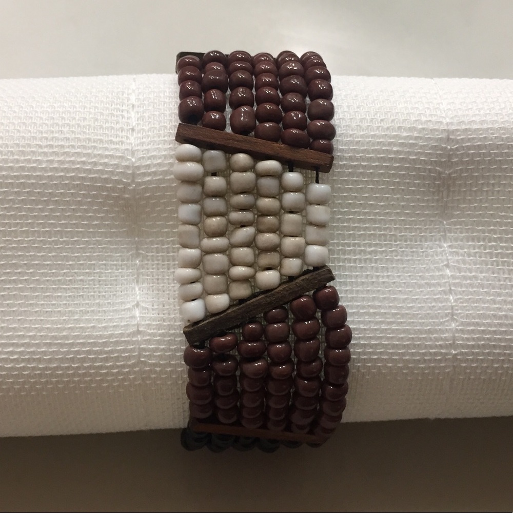 Beaded elastic bracelet
